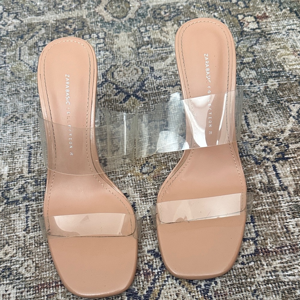 Zara Women's Nude and Clear Strap Sandals
